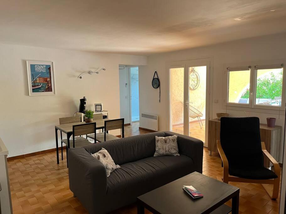 Bas De Villa 70M2 Independant Avec Espace Jacuzzi Prive Le Lavandou Exterior foto